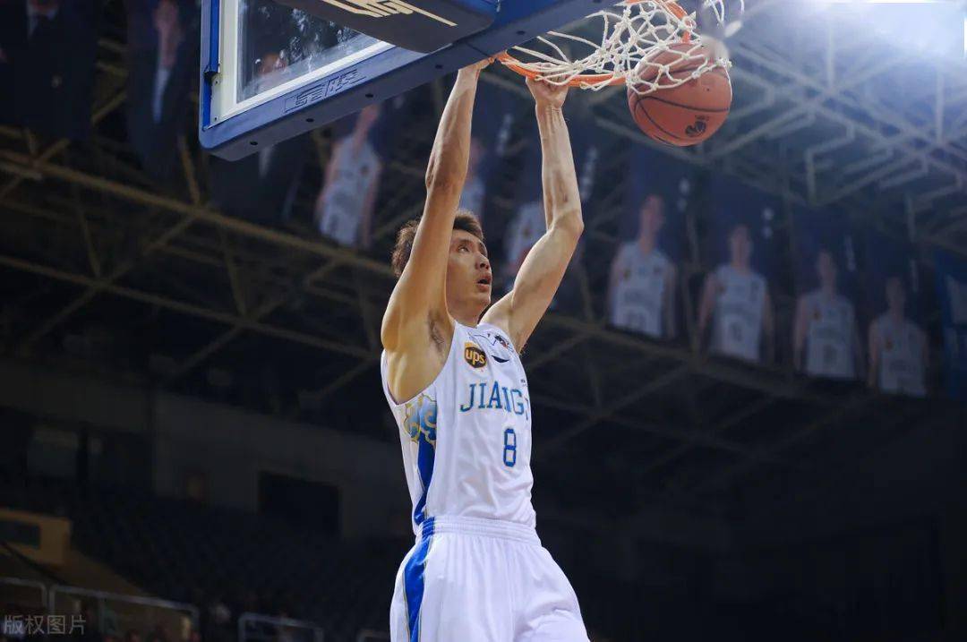  法甲老牌劲旅南锡重组，多名老将离队退役  